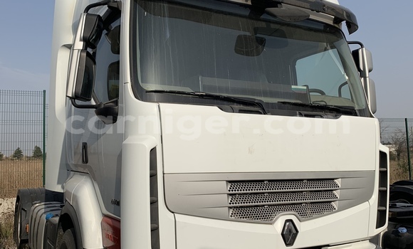 Buy Used Renault TRM 10000 White Truck in Keita in Tahoua Buy Used Renault TRM 10000 White Truck in Keita in Tahoua