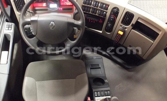 Buy Used Renault TRM 10000 White Truck in Tahoua in Tahoua Buy Used Renault TRM 10000 White Truck in Tahoua in Tahoua