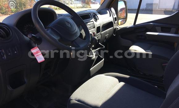 Buy Used Renault Master Other Truck in Kollo in Tillaberi Buy Used Renault Master Other Truck in Kollo in Tillaberi