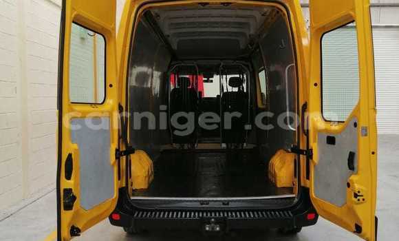 Buy Used Renault Master Other Truck in Ingall in Agadez Buy Used Renault Master Other Truck in Ingall in Agadez
