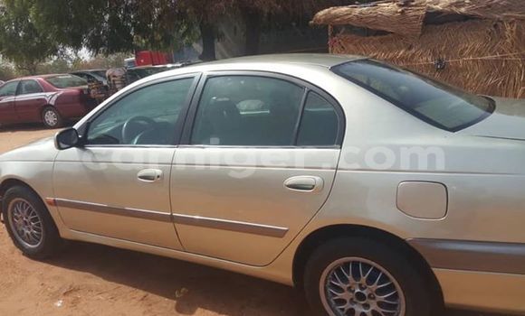 Buy Used Toyota Avensis Silver Car in Niamey in Niamey Buy Used Toyota Avensis Silver Car in Niamey in Niamey