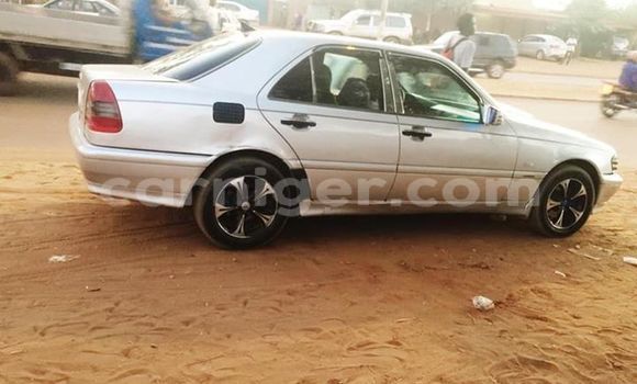 Buy Used Mercedes‒Benz C–Class Silver Car in Niamey in Niamey Buy Used Mercedes‒Benz C–Class Silver Car in Niamey in Niamey