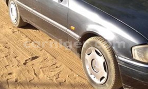 Buy Used Mercedes‒Benz C–Class Black Car in Niamey in Niamey Buy Used Mercedes‒Benz C–Class Black Car in Niamey in Niamey