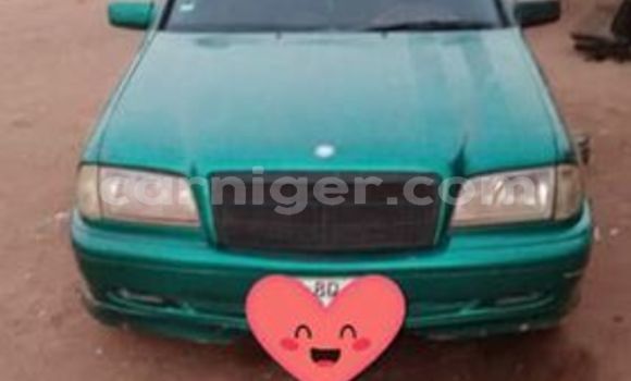 Buy Used Mercedes‒Benz C–Class Green Car in Niamey in Niamey Buy Used Mercedes‒Benz C–Class Green Car in Niamey in Niamey