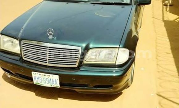 Buy Used Mercedes‒Benz C–Class Green Car in Niamey in Niamey Buy Used Mercedes‒Benz C–Class Green Car in Niamey in Niamey
