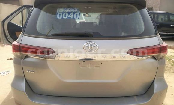 Buy Used Toyota Fortuner Silver Car in Niamey in Niamey Buy Used Toyota Fortuner Silver Car in Niamey in Niamey