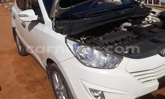 Buy Used Hyundai Tucson White Car in Niamey in Niamey Buy Used Hyundai Tucson White Car in Niamey in Niamey