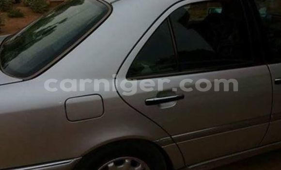Buy Used Mercedes‒Benz C–Class Silver Car in Niamey in Niamey Buy Used Mercedes‒Benz C–Class Silver Car in Niamey in Niamey
