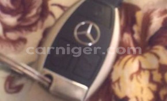 Buy Used Mercedes‒Benz C–Class Silver Car in Niamey in Niamey Buy Used Mercedes‒Benz C–Class Silver Car in Niamey in Niamey