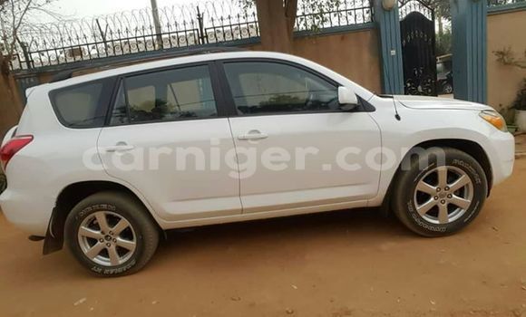 Buy Used Toyota RAV4 White Car in Niamey in Niamey Buy Used Toyota RAV4 White Car in Niamey in Niamey