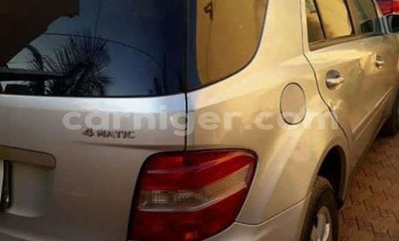 Buy Used Mercedes‒Benz ML–Class Silver Car in Niamey in Niamey Buy Used Mercedes‒Benz ML–Class Silver Car in Niamey in Niamey