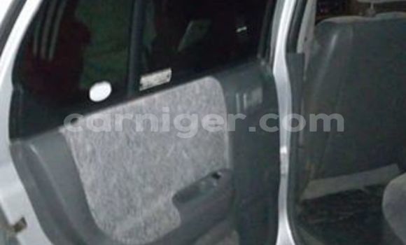 Sayi Na hannu Isuzu Rodeo Silver Mota in Niamey a Niamey Sayi Na hannu Isuzu Rodeo Silver Mota in Niamey a Niamey