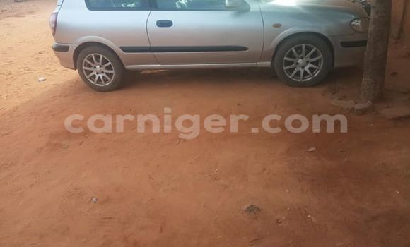Sayi Na hannu Nissan Almera Silver Mota in Niamey a Niamey Sayi Na hannu Nissan Almera Silver Mota in Niamey a Niamey