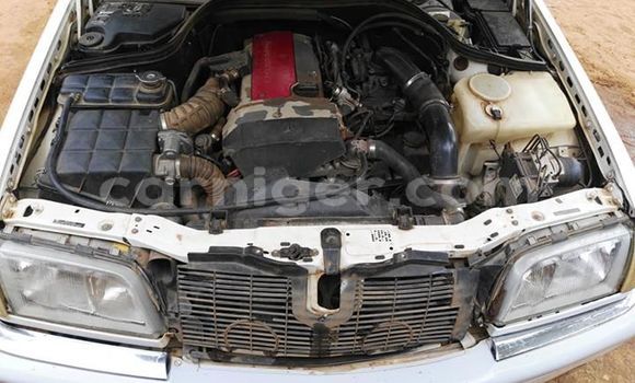 Acheter Occasion Voiture Mercedes‒Benz C–Class Blanc à Niamey, Niamey Acheter Occasion Voiture Mercedes‒Benz C–Class Blanc à Niamey, Niamey