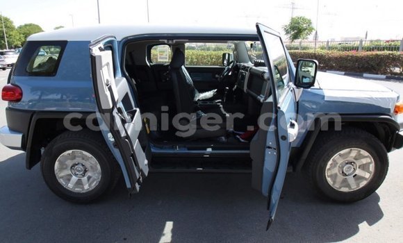 Buy Import Toyota FJ Cruiser Blue Car in Import - Dubai in Agadez Buy Import Toyota FJ Cruiser Blue Car in Import - Dubai in Agadez