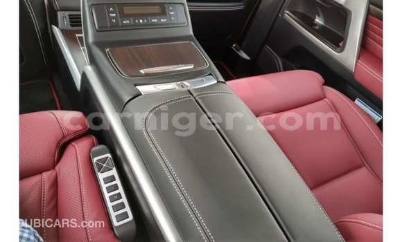 Buy Import Toyota Land Cruiser Black Truck in Import - Dubai in Agadez Buy Import Toyota Land Cruiser Black Truck in Import - Dubai in Agadez