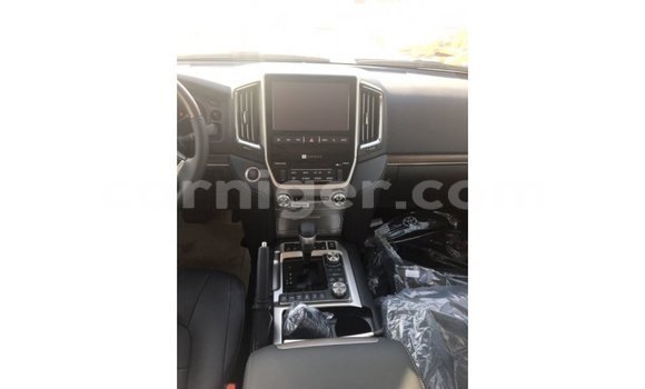 Buy Import Toyota Land Cruiser Black Truck in Import - Dubai in Agadez Buy Import Toyota Land Cruiser Black Truck in Import - Dubai in Agadez