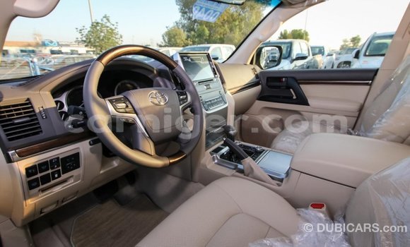 Buy Import Toyota Land Cruiser Black Truck in Import - Dubai in Agadez Buy Import Toyota Land Cruiser Black Truck in Import - Dubai in Agadez