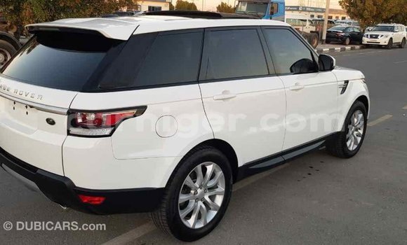 Buy Import Land Rover Range Rover White Car in Import - Dubai in Agadez Buy Import Land Rover Range Rover White Car in Import - Dubai in Agadez