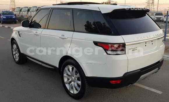 Buy Import Land Rover Range Rover White Car in Import - Dubai in Agadez Buy Import Land Rover Range Rover White Car in Import - Dubai in Agadez