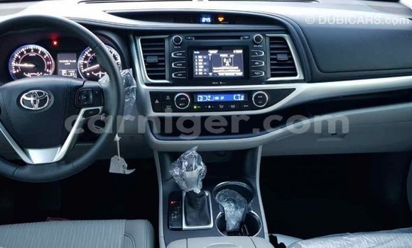 اشتري Imported Toyota Highlander Other سيارة في Import - Dubai في أغاديز اشتري Imported Toyota Highlander Other سيارة في Import - Dubai في أغاديز