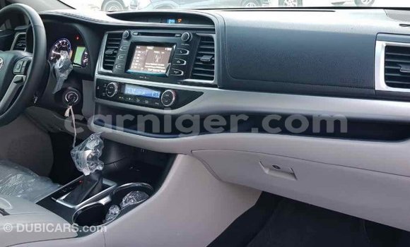 اشتري Imported Toyota Highlander Other سيارة في Import - Dubai في أغاديز اشتري Imported Toyota Highlander Other سيارة في Import - Dubai في أغاديز