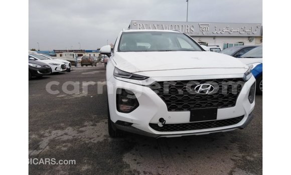 Buy Import Hyundai Santa Fe White Car in Import - Dubai in Agadez Buy Import Hyundai Santa Fe White Car in Import - Dubai in Agadez