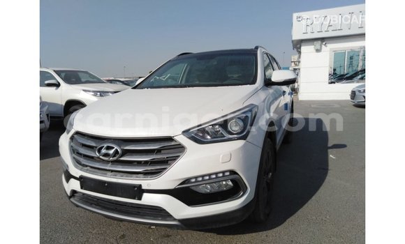 Buy Import Hyundai Santa Fe White Car in Import - Dubai in Agadez Buy Import Hyundai Santa Fe White Car in Import - Dubai in Agadez