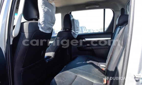 Buy Import Toyota Hilux Other Car in Import - Dubai in Agadez Buy Import Toyota Hilux Other Car in Import - Dubai in Agadez