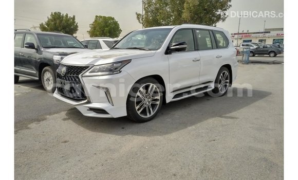 Buy Import Lexus LX White Car in Import - Dubai in Agadez Buy Import Lexus LX White Car in Import - Dubai in Agadez