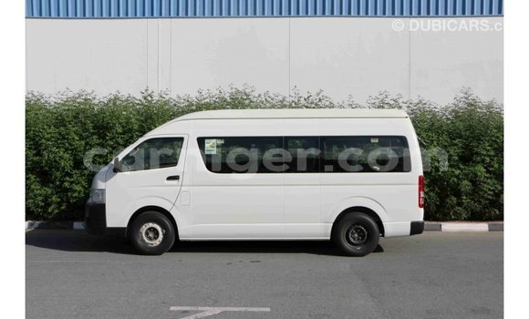 Buy Import Toyota Hiace White Car in Import - Dubai in Agadez Buy Import Toyota Hiace White Car in Import - Dubai in Agadez