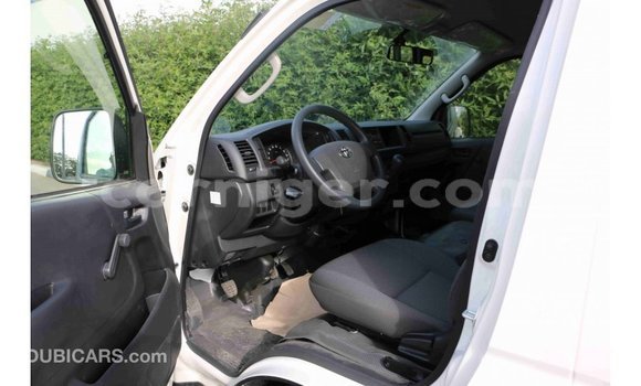 Buy Import Toyota Hiace White Car in Import - Dubai in Agadez Buy Import Toyota Hiace White Car in Import - Dubai in Agadez