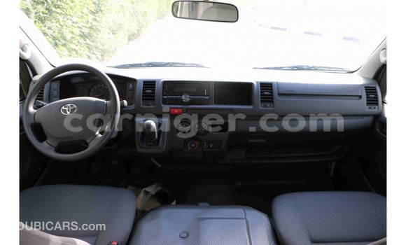 Buy Import Toyota Hiace White Car in Import - Dubai in Agadez Buy Import Toyota Hiace White Car in Import - Dubai in Agadez