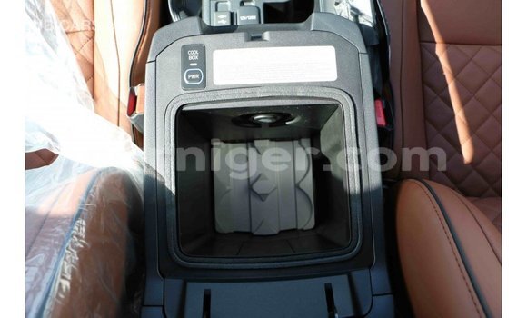 Buy Import Toyota Prado White Car in Import - Dubai in Agadez Buy Import Toyota Prado White Car in Import - Dubai in Agadez