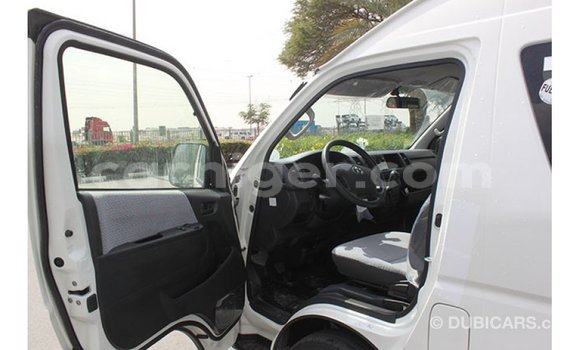 Buy Import Toyota Hiace White Car in Import - Dubai in Agadez Buy Import Toyota Hiace White Car in Import - Dubai in Agadez