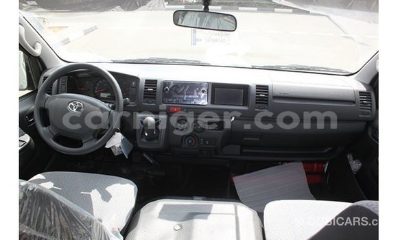 Buy Import Toyota Hiace White Car in Import - Dubai in Agadez Buy Import Toyota Hiace White Car in Import - Dubai in Agadez