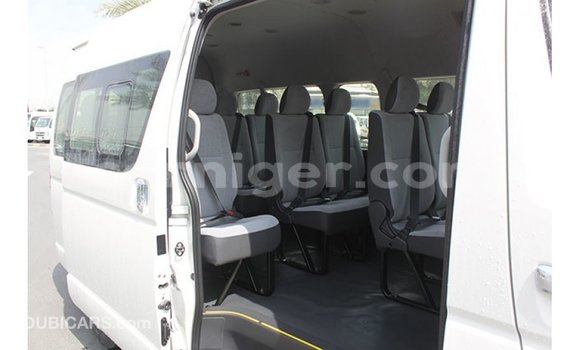 Buy Import Toyota Hiace White Car in Import - Dubai in Agadez Buy Import Toyota Hiace White Car in Import - Dubai in Agadez