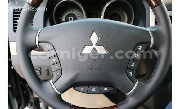 Buy Import Mitsubishi Pajero Black Car in Import - Dubai in Agadez Buy Import Mitsubishi Pajero Black Car in Import - Dubai in Agadez