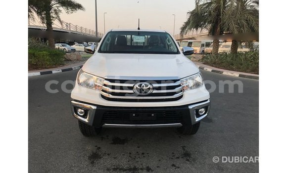 Buy Import Toyota Hilux White Car in Import - Dubai in Agadez Buy Import Toyota Hilux White Car in Import - Dubai in Agadez