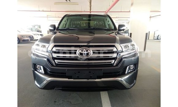 Buy Import Toyota Land Cruiser Other Truck in Import - Dubai in Agadez Buy Import Toyota Land Cruiser Other Truck in Import - Dubai in Agadez