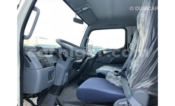 Sayi Imported Mitsubishi L400 White Babbar mota in Import - Dubai a Agadez Sayi Imported Mitsubishi L400 White Babbar mota in Import - Dubai a Agadez