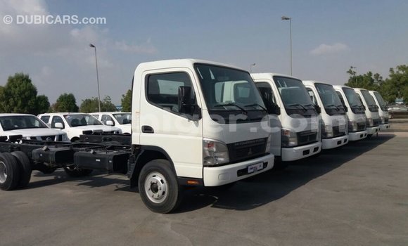 Sayi Imported Mitsubishi L400 White Babbar mota in Import - Dubai a Agadez Sayi Imported Mitsubishi L400 White Babbar mota in Import - Dubai a Agadez