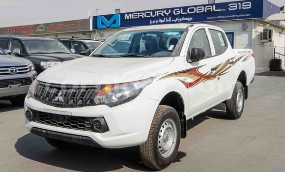 Buy Import Mitsubishi L200 White Car in Import - Dubai in Agadez Buy Import Mitsubishi L200 White Car in Import - Dubai in Agadez