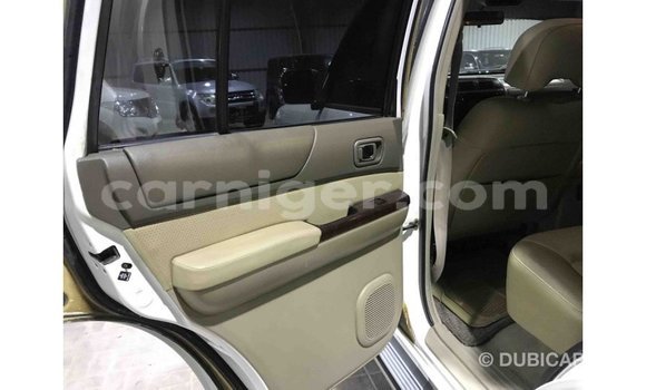 Sayi Imported Nissan Patrol White Mota in Import - Dubai a Agadez Sayi Imported Nissan Patrol White Mota in Import - Dubai a Agadez