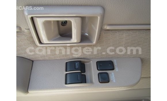 Buy Import Toyota Land Cruiser White Truck in Import - Dubai in Agadez Buy Import Toyota Land Cruiser White Truck in Import - Dubai in Agadez