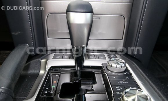 Buy Import Toyota Land Cruiser Black Truck in Import - Dubai in Agadez Buy Import Toyota Land Cruiser Black Truck in Import - Dubai in Agadez