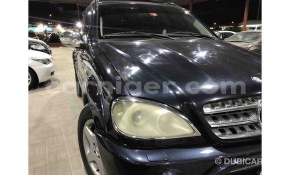 Sayi Imported Mercedes‒Benz 190 (W201) Blue Mota in Import - Dubai a Agadez Sayi Imported Mercedes‒Benz 190 (W201) Blue Mota in Import - Dubai a Agadez
