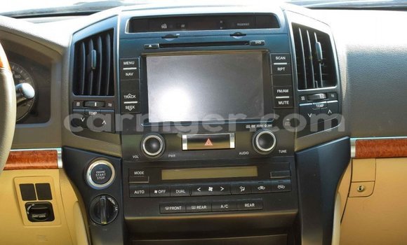 Buy Import Toyota Land Cruiser Other Truck in Import - Dubai in Agadez Buy Import Toyota Land Cruiser Other Truck in Import - Dubai in Agadez