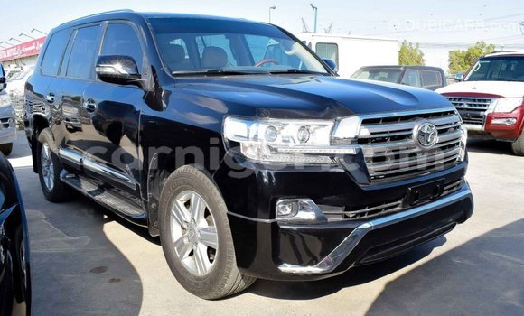 Acheter Import Utilitaire Toyota Land Cruiser Noir à Import - Dubai, Agadez Acheter Import Utilitaire Toyota Land Cruiser Noir à Import - Dubai, Agadez