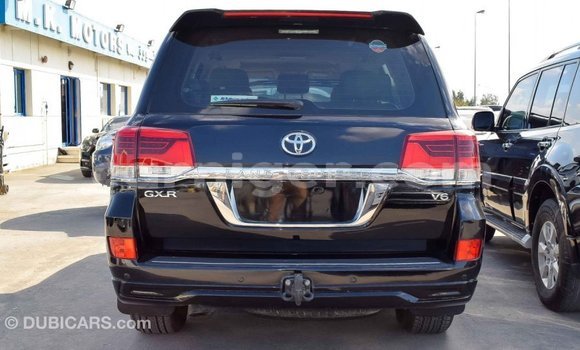 Acheter Import Utilitaire Toyota Land Cruiser Noir à Import - Dubai, Agadez Acheter Import Utilitaire Toyota Land Cruiser Noir à Import - Dubai, Agadez